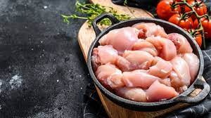 « خليكي ناصحة ومتعمليش كدا تاني »….3 نصائح لتنظيف الدجاج و غسل الدجاج في الماء قبل الطهي يحوله إلى سم قاتل يمكن أن يقتلك