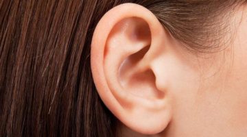 طريقة مذهلة تعيد سمعك بلا عناء وتخلصك من ضعف السمع، وكل ذلك بدون الحاجة إلى سماعات الأذن!