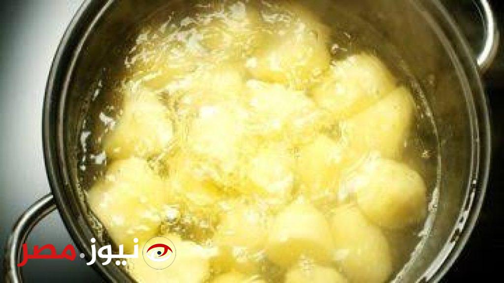 “5% بس اللي يعرفوها”.. ماء سلق البطاطس الذهب السائل كنز في بيتك لن تستغني عنها بعد الآن