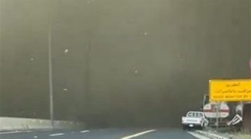 إعصار هائل يضرب مدينة أبها السعودية.. انظر