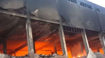 عاجل.. اندلاع حريق في مصنع حلاوة طحينية بالمنيا والدفع بـ 5 سيارات إطفاء (صور)